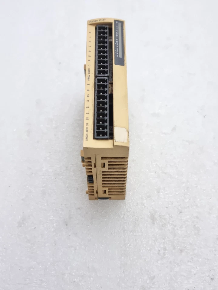 SCHNEIDER ELECTRIC TWDDRA16RT TWIDO RELAY OUT EXPANSION MODULE TWDDRA16RT